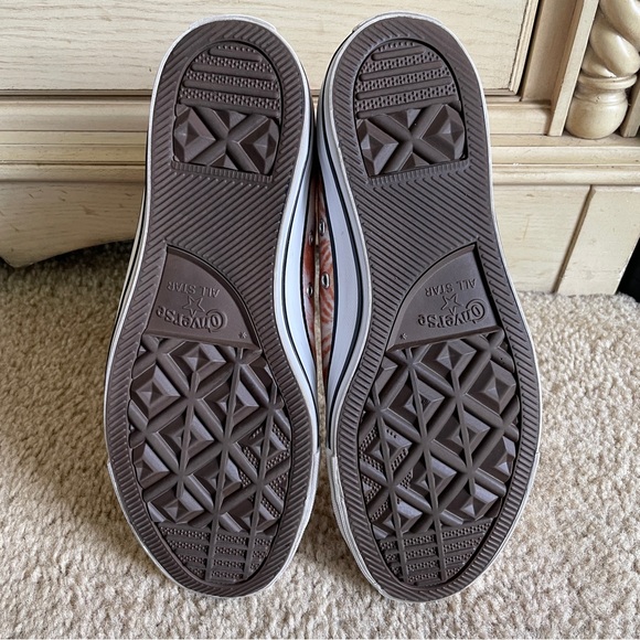 Orange Converse Chuck Taylor All Stars - Picture 7 of 9